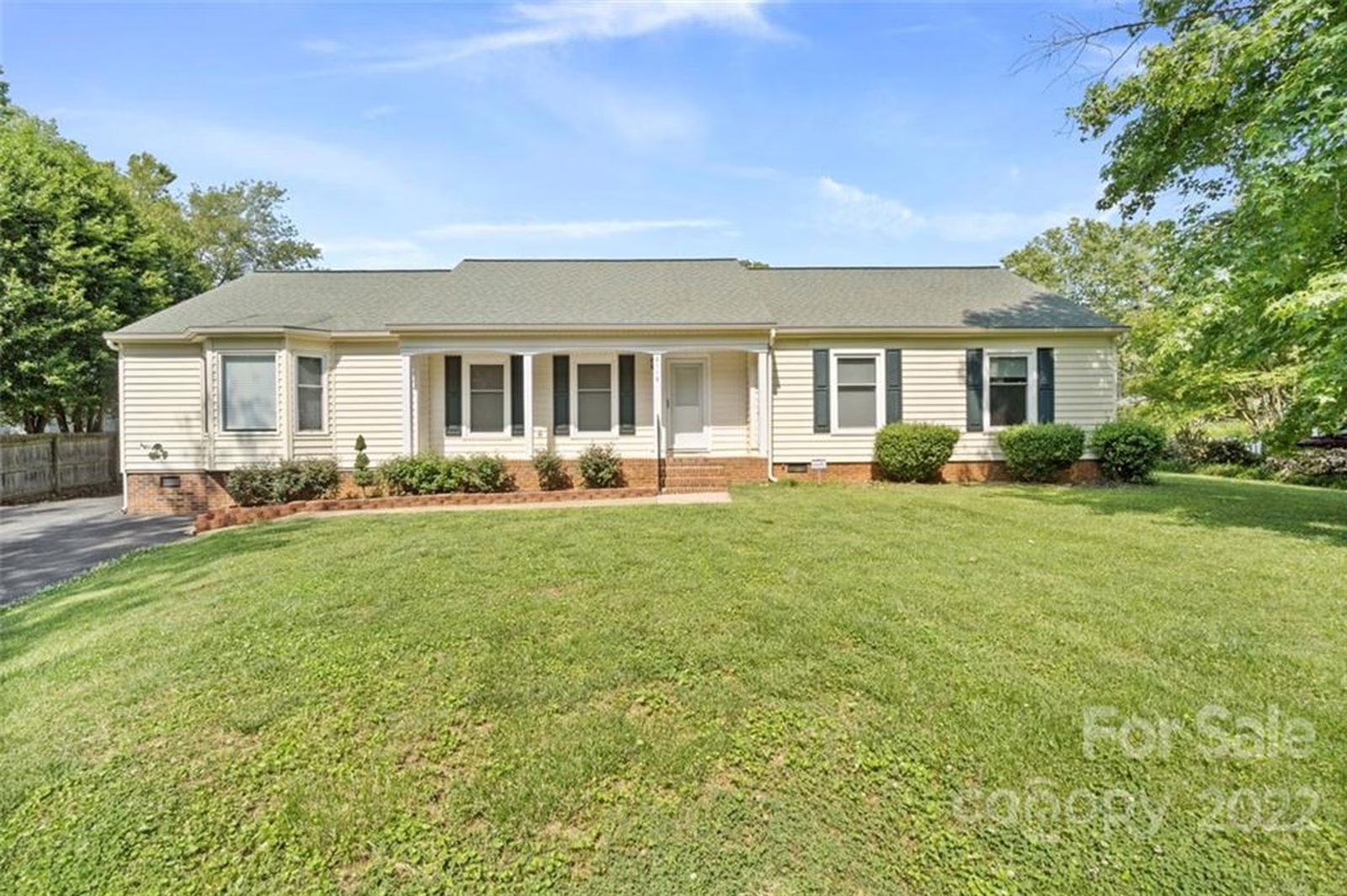 Property image 1 at 2116 Helen Drive, Gastonia, NC 28054