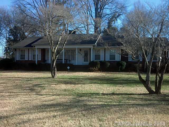 Property image 4 of 302 Larry Drive in Brookdale, Kannapolis, NC 28083