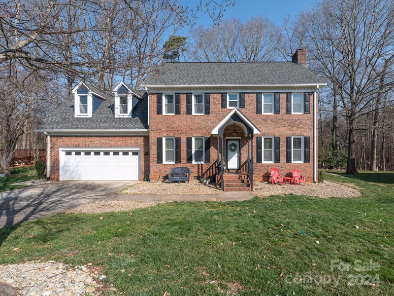 1622 Village Court