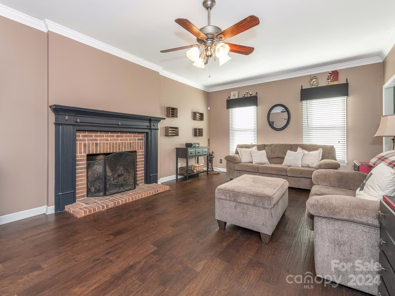 Property image 2 at 1622 Village Court, Gastonia, NC 28054