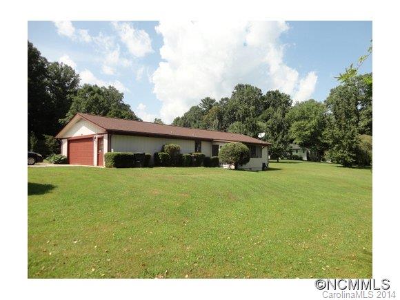 Property image 5 of 64 Beechwood Dr in Ravenwood Forest, Horse Shoe, NC 28742