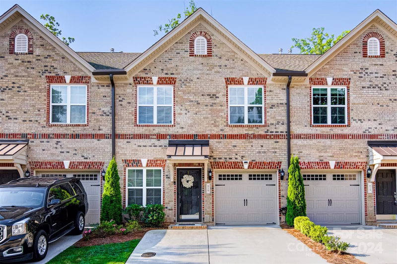 819 Silver Leaf Drive