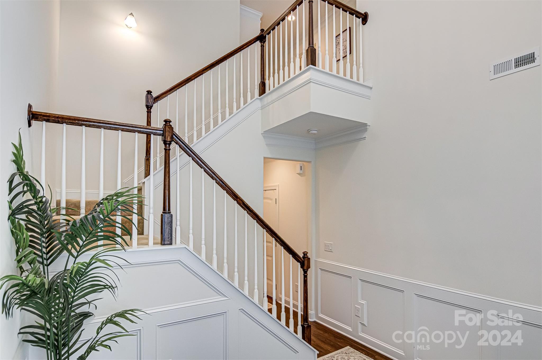 Property image 3 of 819 Silver Leaf Drive in Wyngate Village, Winston Salem, NC 27103