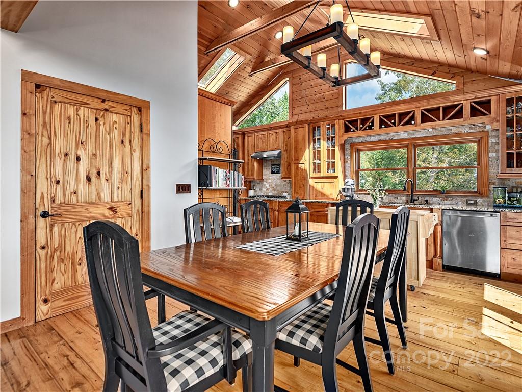 Property image 4 of 866 Pine Tree Road in Alpine Mountain, Spruce Pine, NC 28777