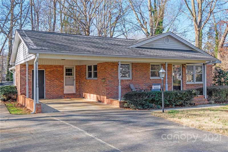 Property image 2 at 2221 Placid Court, Gastonia, NC 28054