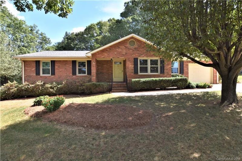 6604 Weldon Circle