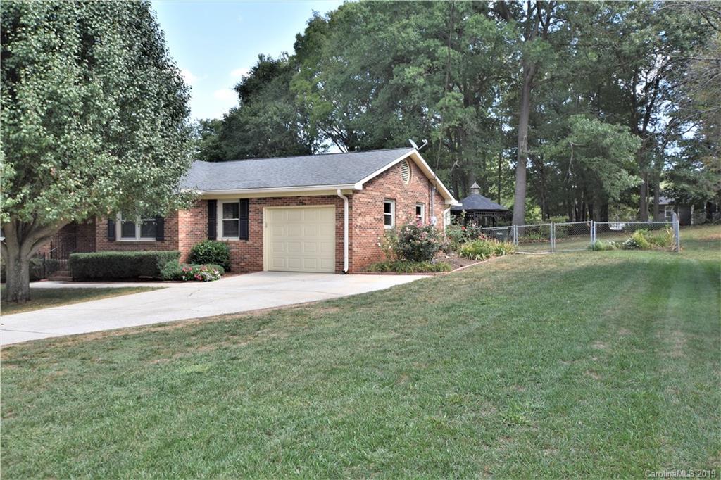 Property image 2 of 6604 Weldon Circle in Taymor, Concord, NC 28027