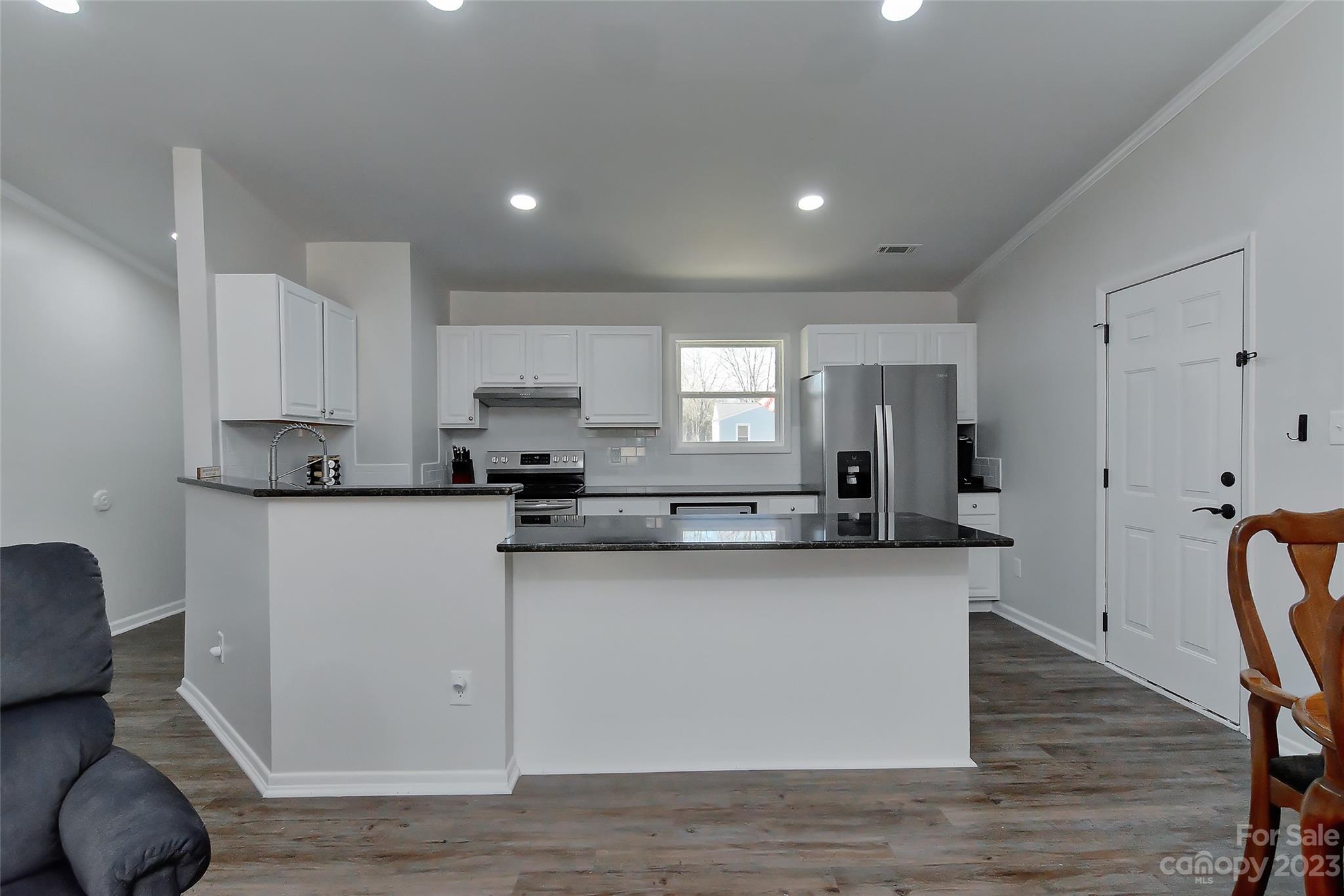 Property image 3 of 6430 Harrisburg Road in Timber Creek, Charlotte, NC 28227