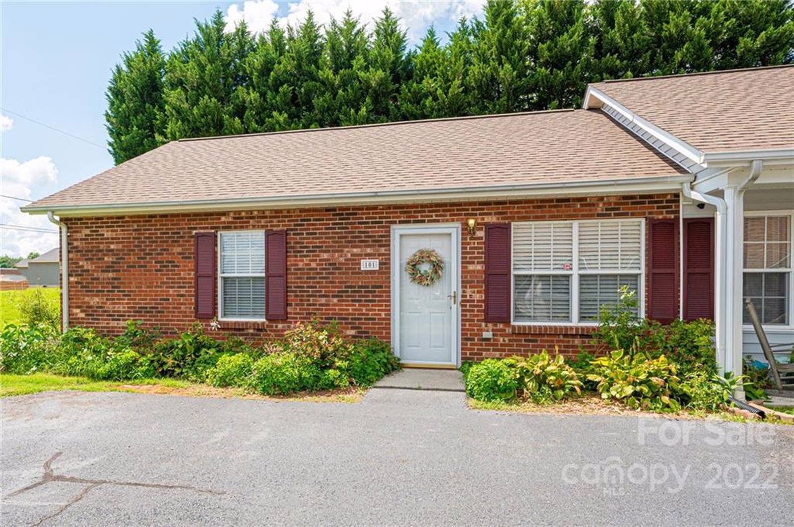 Property image 1 at 101 24th Street, Hickory, NC 28601