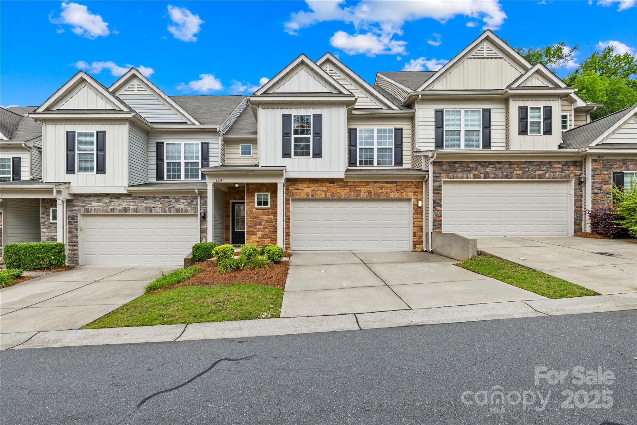 Property image 5 of 4848 Fonthill Lane in Park South Station, Charlotte, NC 28210