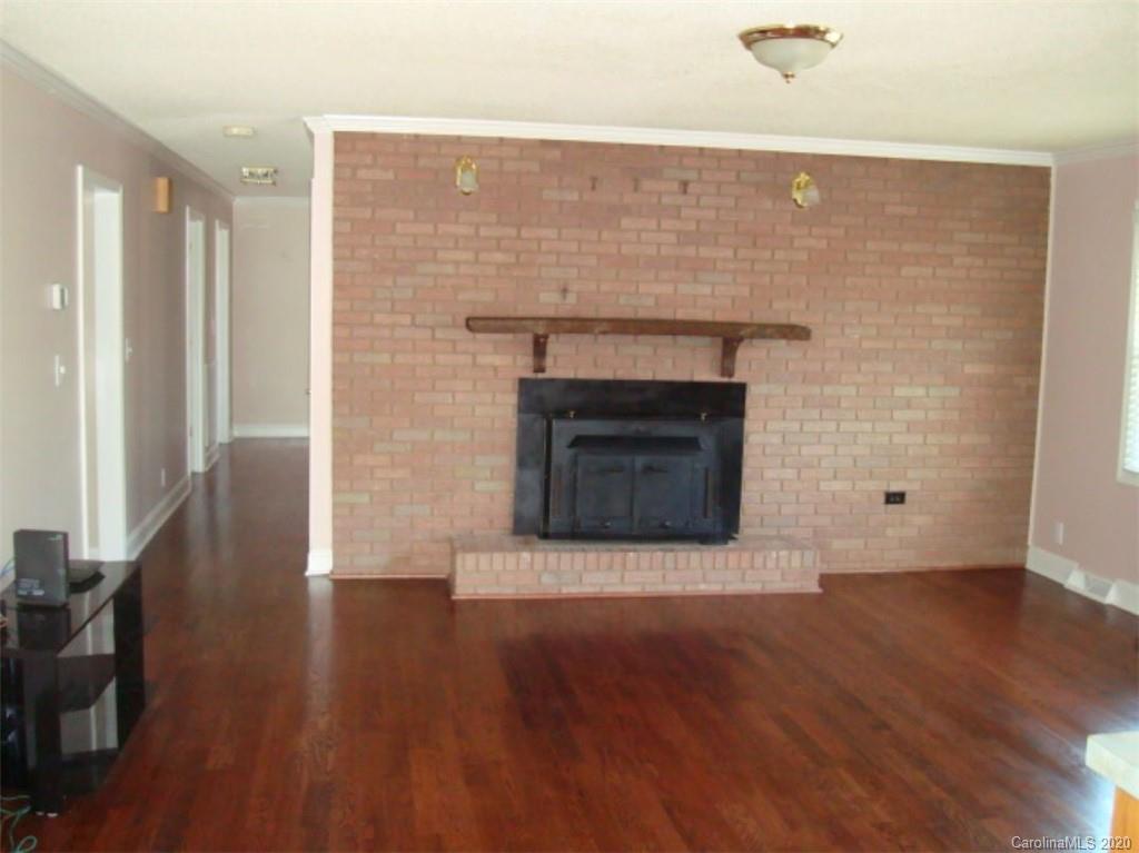 Property image 3 of 1613 Caromar Place in Taymor, Concord, NC 28027