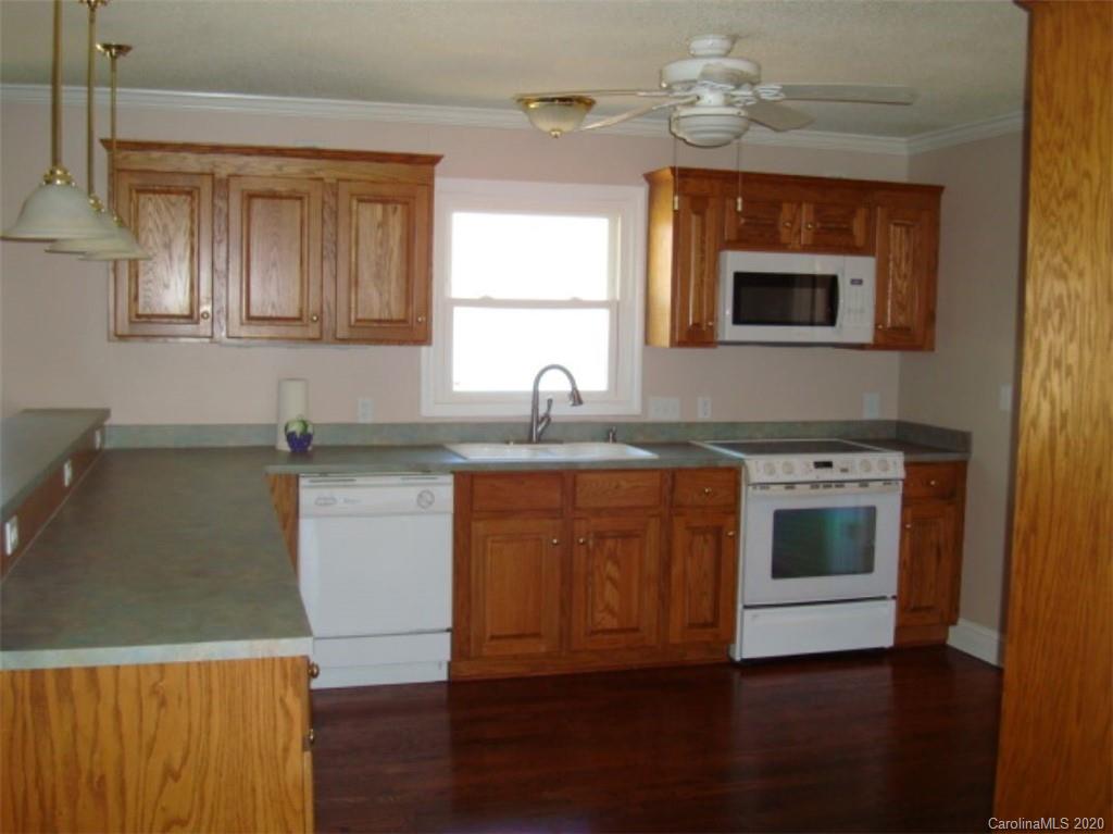 Property image 5 of 1613 Caromar Place in Taymor, Concord, NC 28027