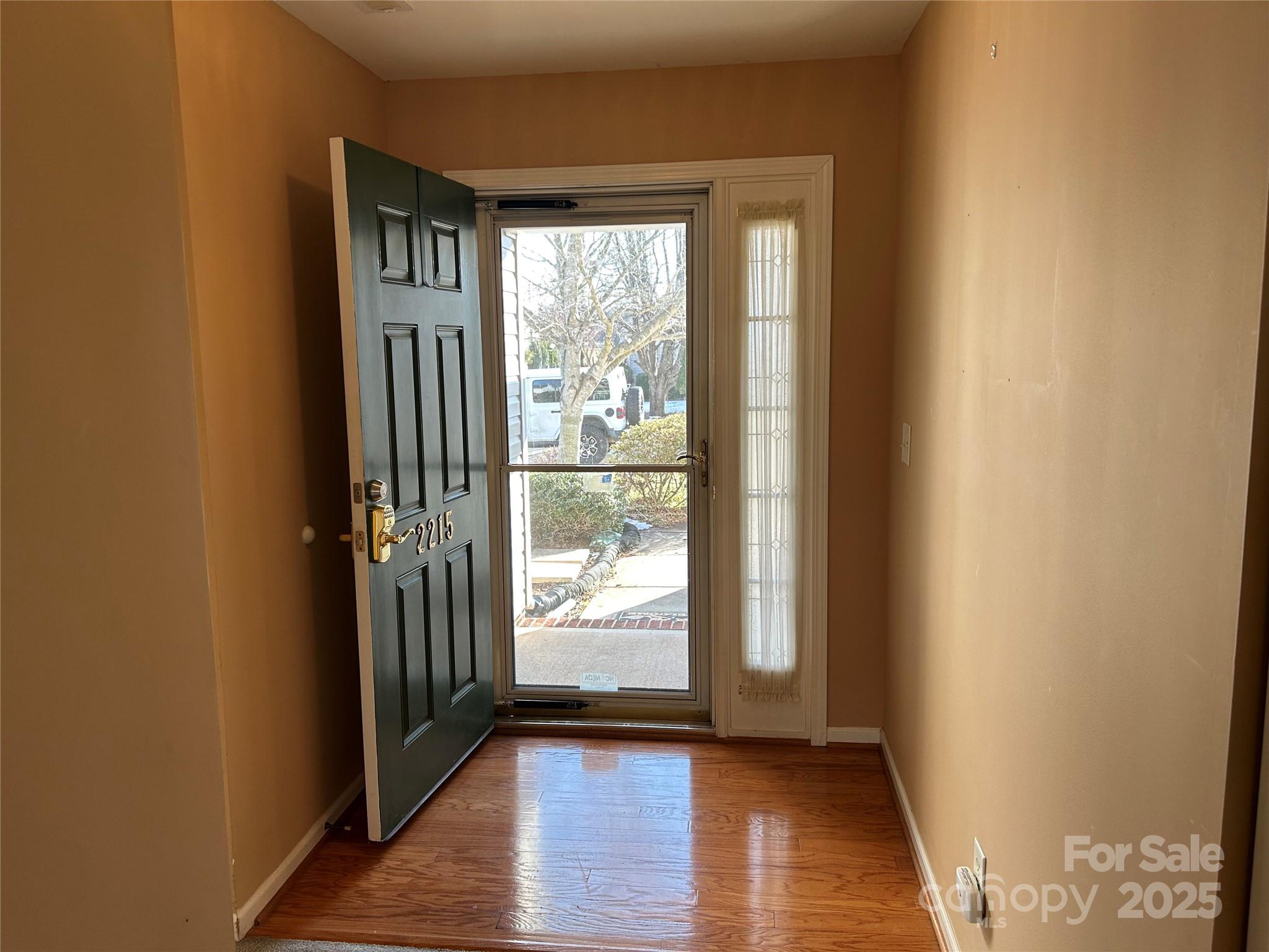 Property image 3 of 2215 Ballingarry Drive in Taras Trace, Statesville, NC 28625
