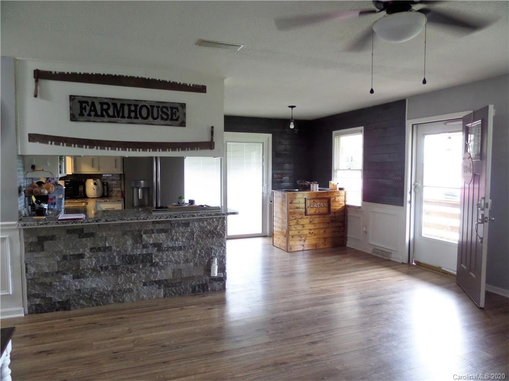 Property image 2 of 5010 Willow Run Drive in Hampton Meadows, Monroe, NC 28110