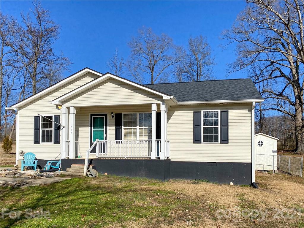 Property image 2 of 512 Willow Road in Rolling Hills, Salisbury, NC 28147