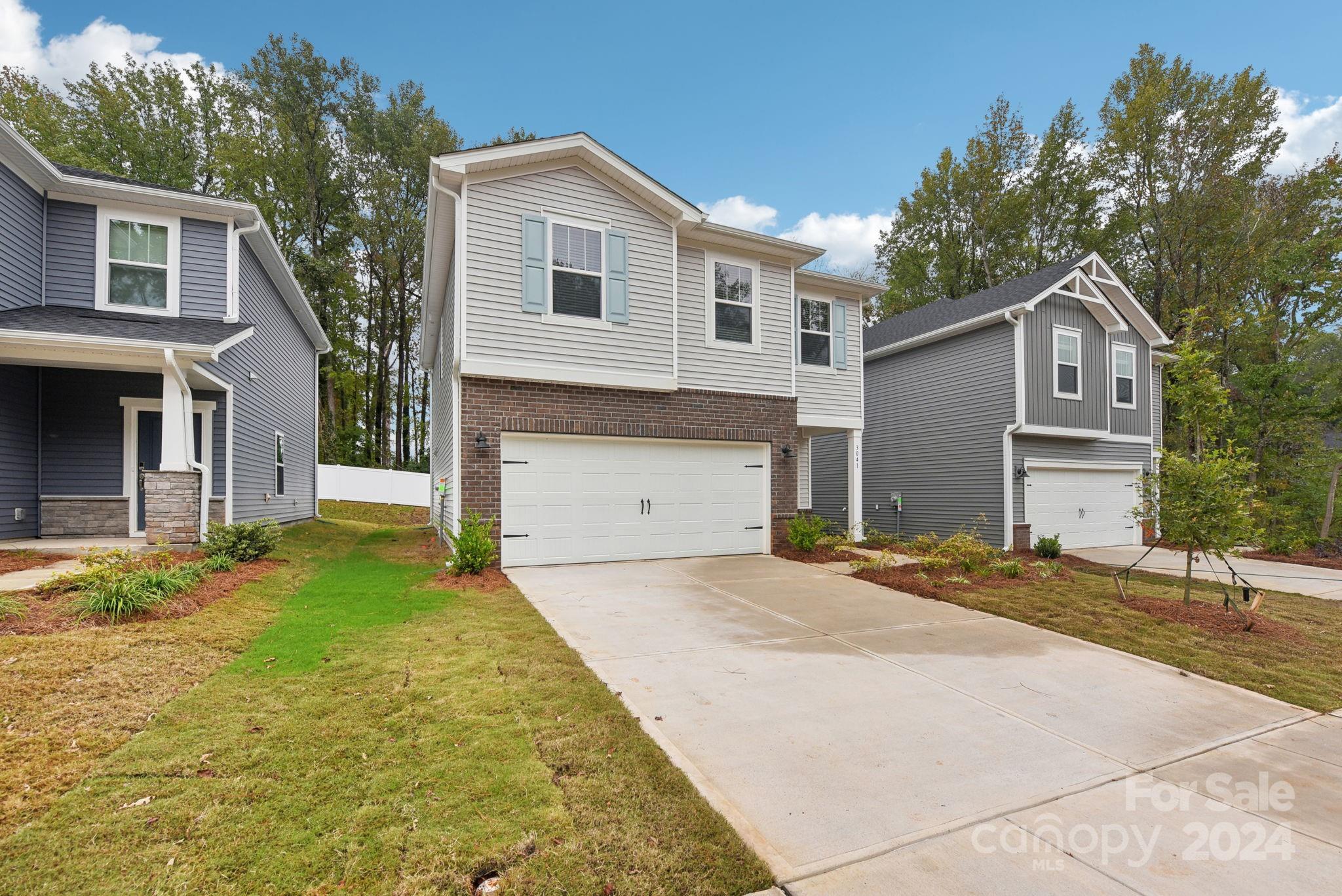 Property image 2 of 3041 Summit Oaks Road in Henderson Manor, Charlotte, NC 28269