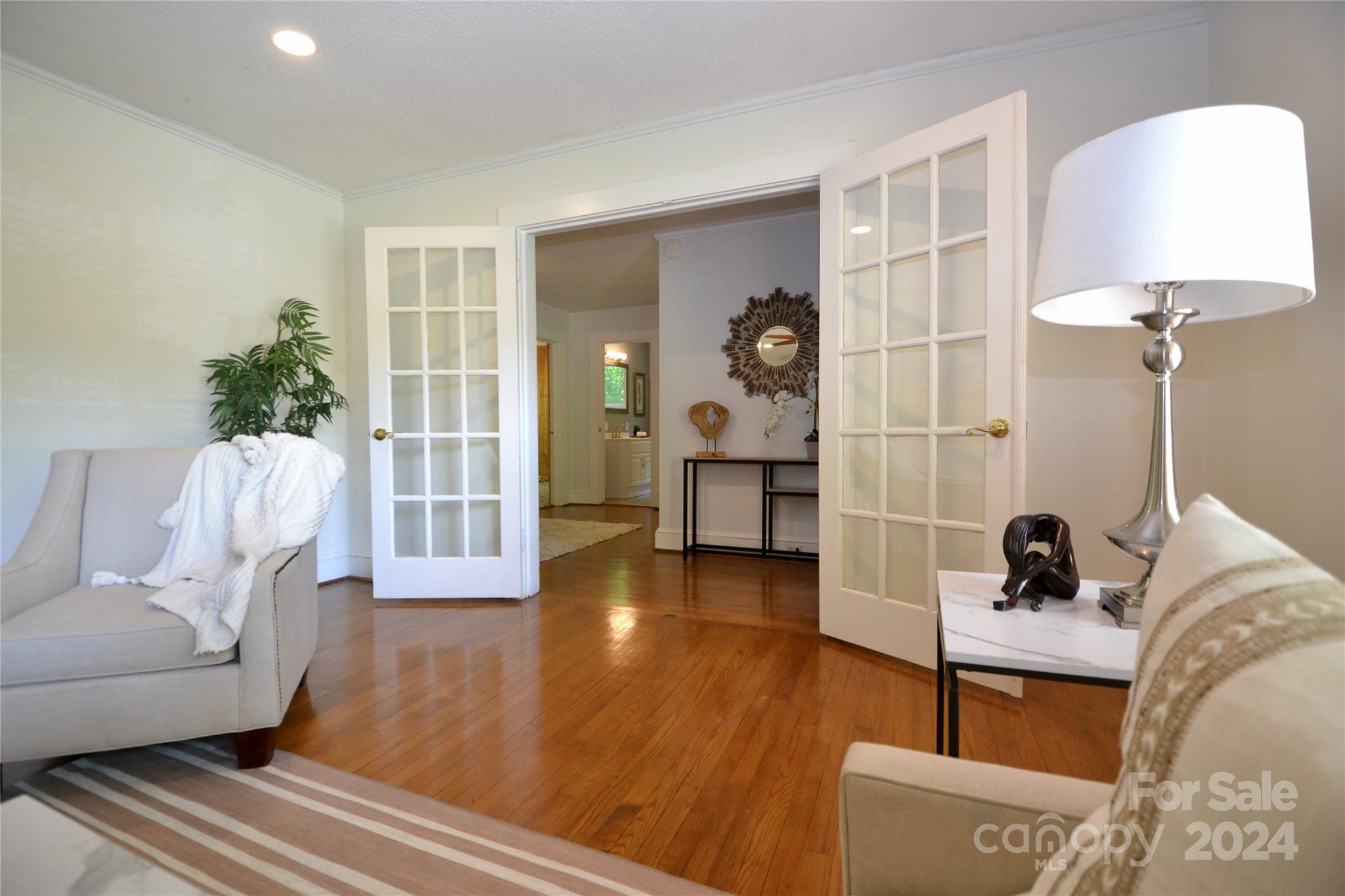 Property image 3 of 329 N Milford Drive in Milford Hills, Salisbury, NC 28144