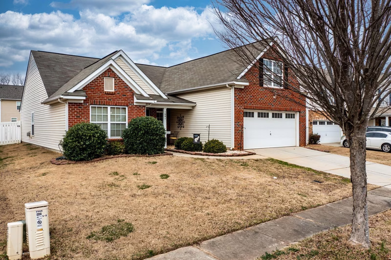 Property image 2 at 1001 Silverberry Street, Gastonia, NC 28054