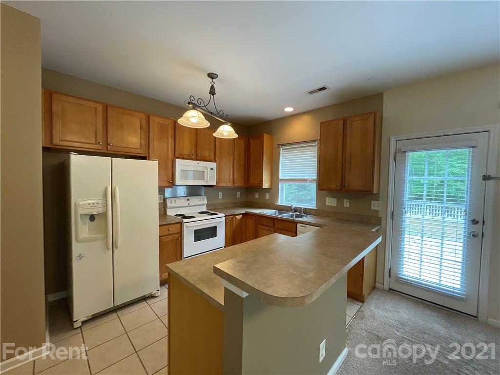 Property image 4 of 1409 Hammond Drive in Callonwood, Stallings, NC 28104