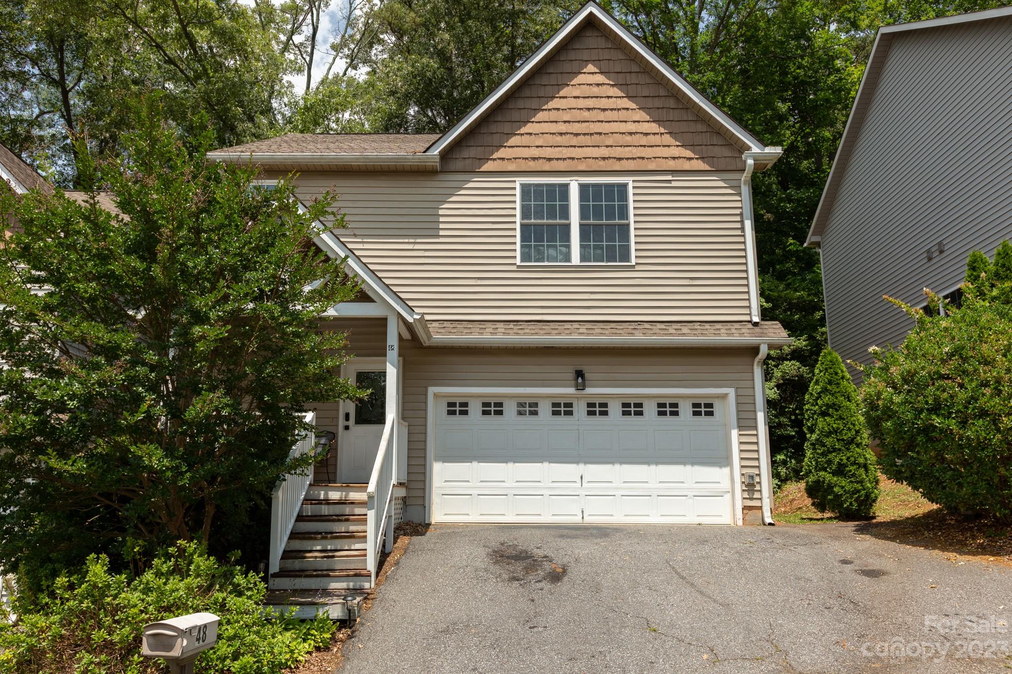 Property image 2 of 48 Winterwind Drive in Windermere, Asheville, NC 28803