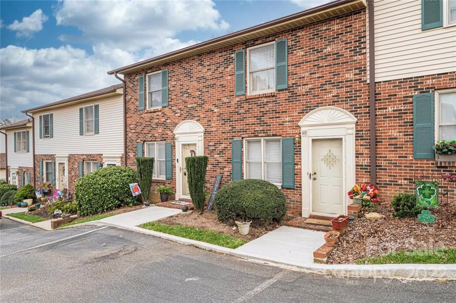 Property image 1 at 1330 5th Street, Hickory, NC 28601