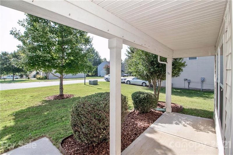 Property image 3 at 1115 Valley Street, Statesville, NC 28677