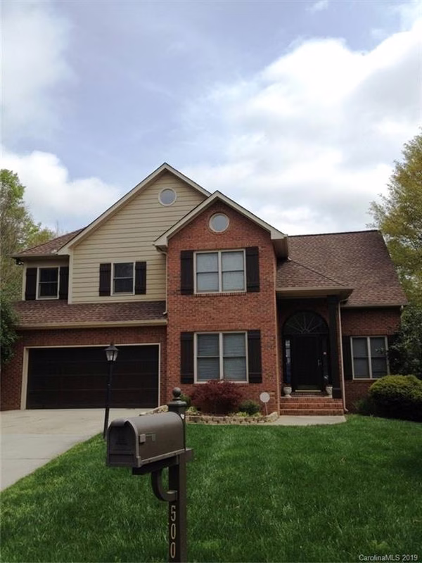 500 River Oaks Lane