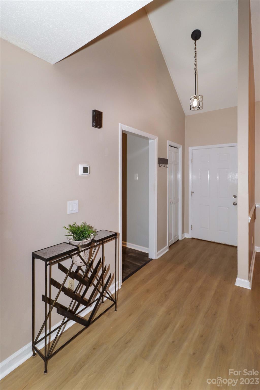 Property image 3 of 1017 Kenilworth Court in Ridgeview, Concord, NC 28027