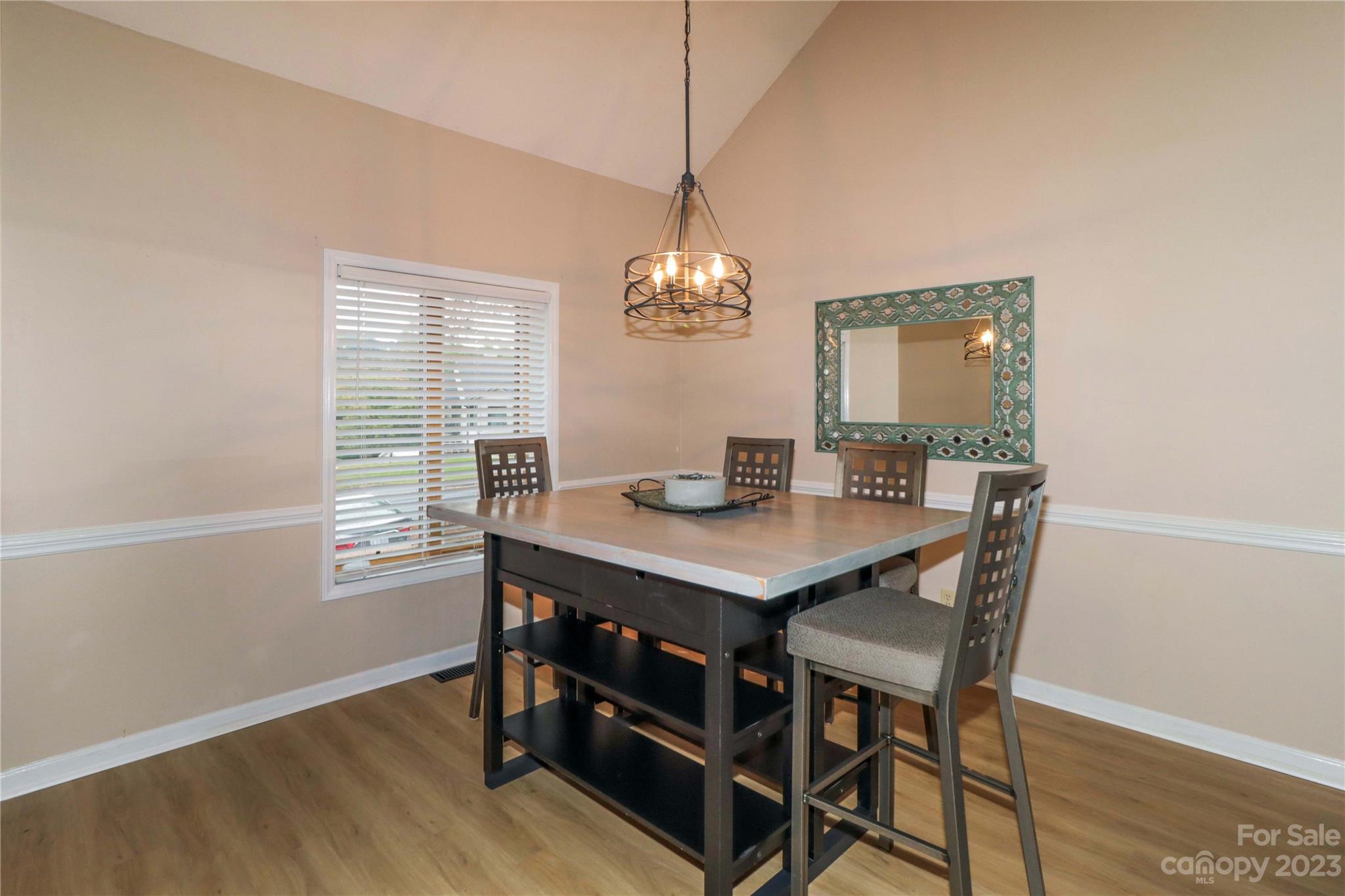 Property image 5 of 1017 Kenilworth Court in Ridgeview, Concord, NC 28027