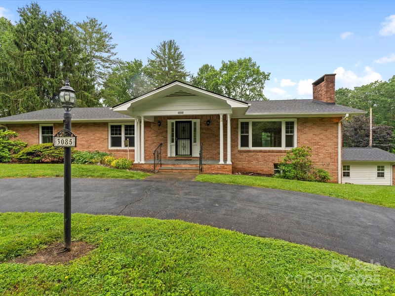 Grimesdale, Hendersonville Community