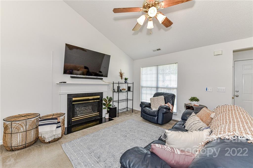 Property image 5 of 6130 Colchester Lane in Buckingham, Matthews, NC 28104