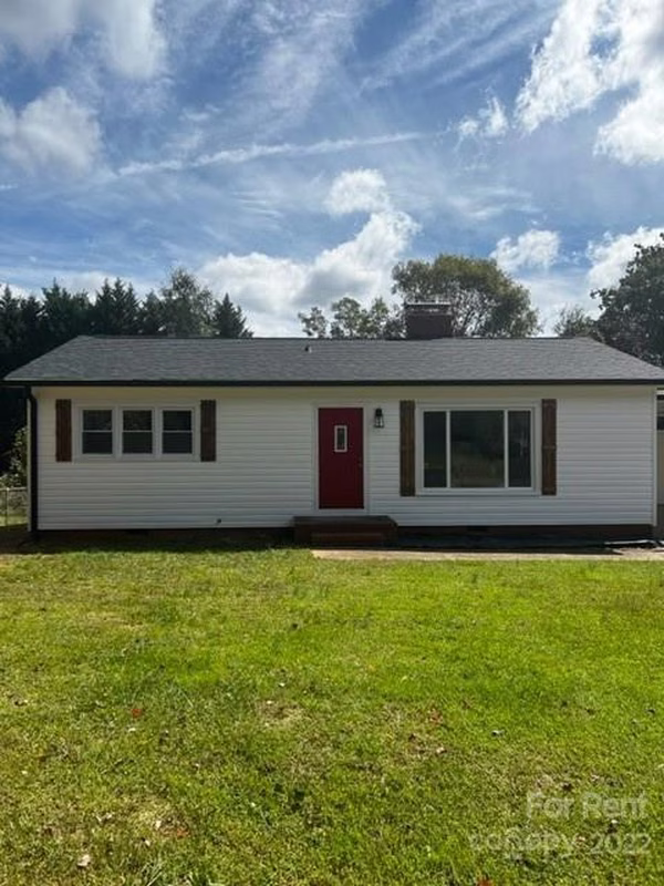 702 Woods Drive