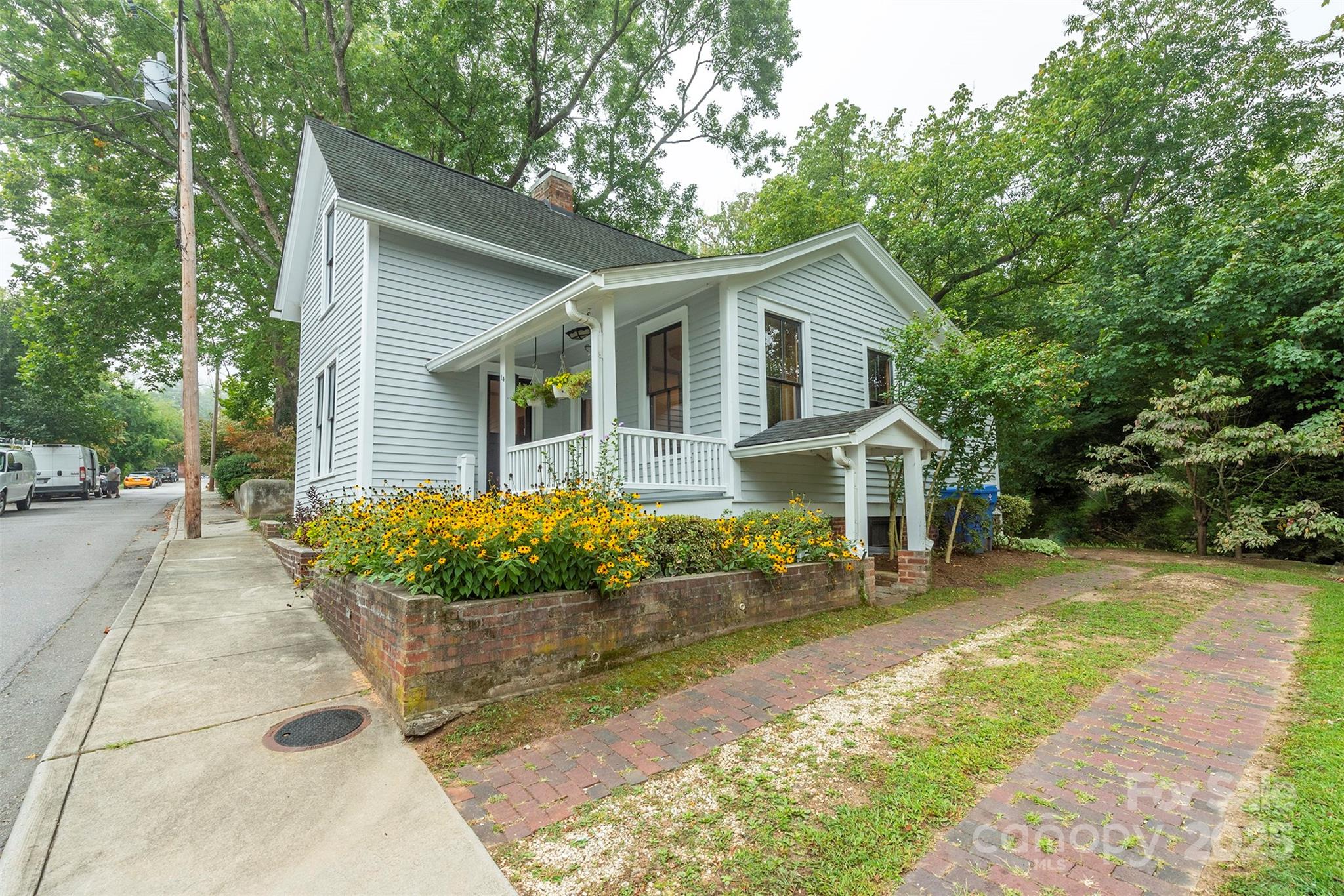 Property image 3 of 14 Harrison Street in Montford, Asheville, NC 28801