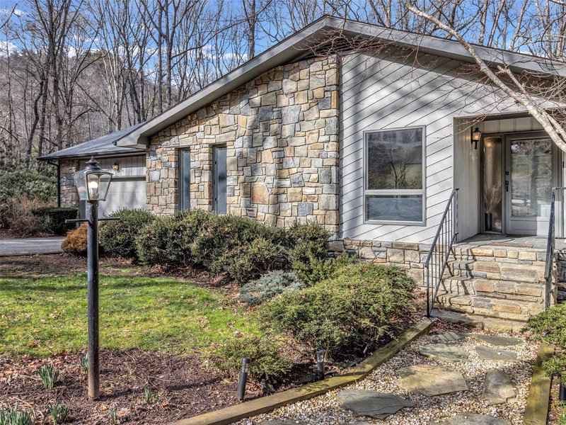 Property image 5 at 18 Woodland Road, Spruce Pine, NC 28777