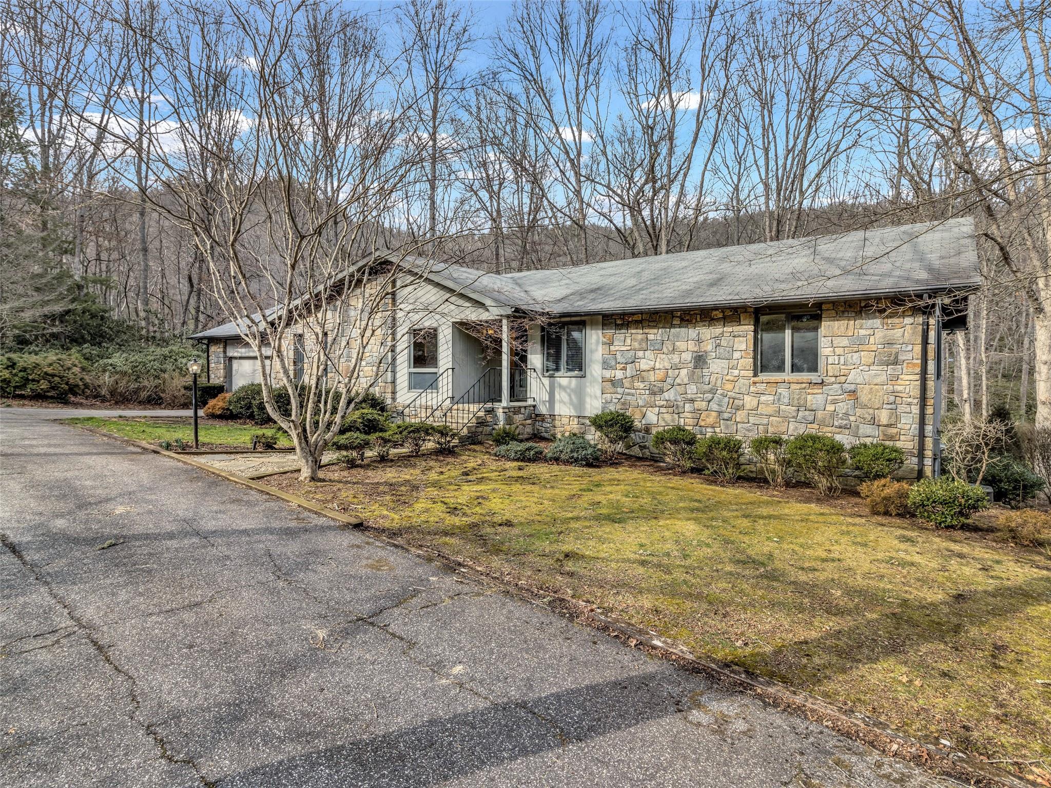 Property image 3 of 18 Woodland Road in Swiss Pine Lake, Spruce Pine, NC 28777