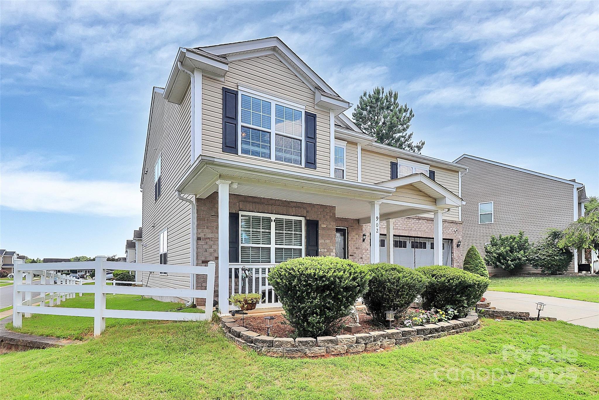 Property image 2 of 902 Silverberry Street in Willow Creek, Gastonia, NC 28054