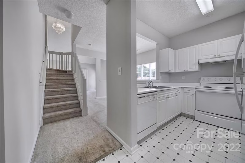 Property image 4 at 6438 Mallard View Lane, Charlotte, NC 28269