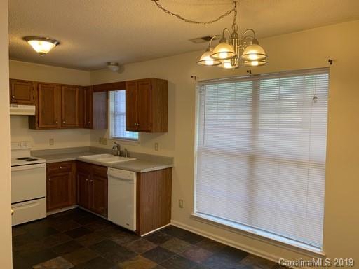 Property image 3 of 7830 Pence Pond Lane in Pence Pond, Charlotte, NC 28227