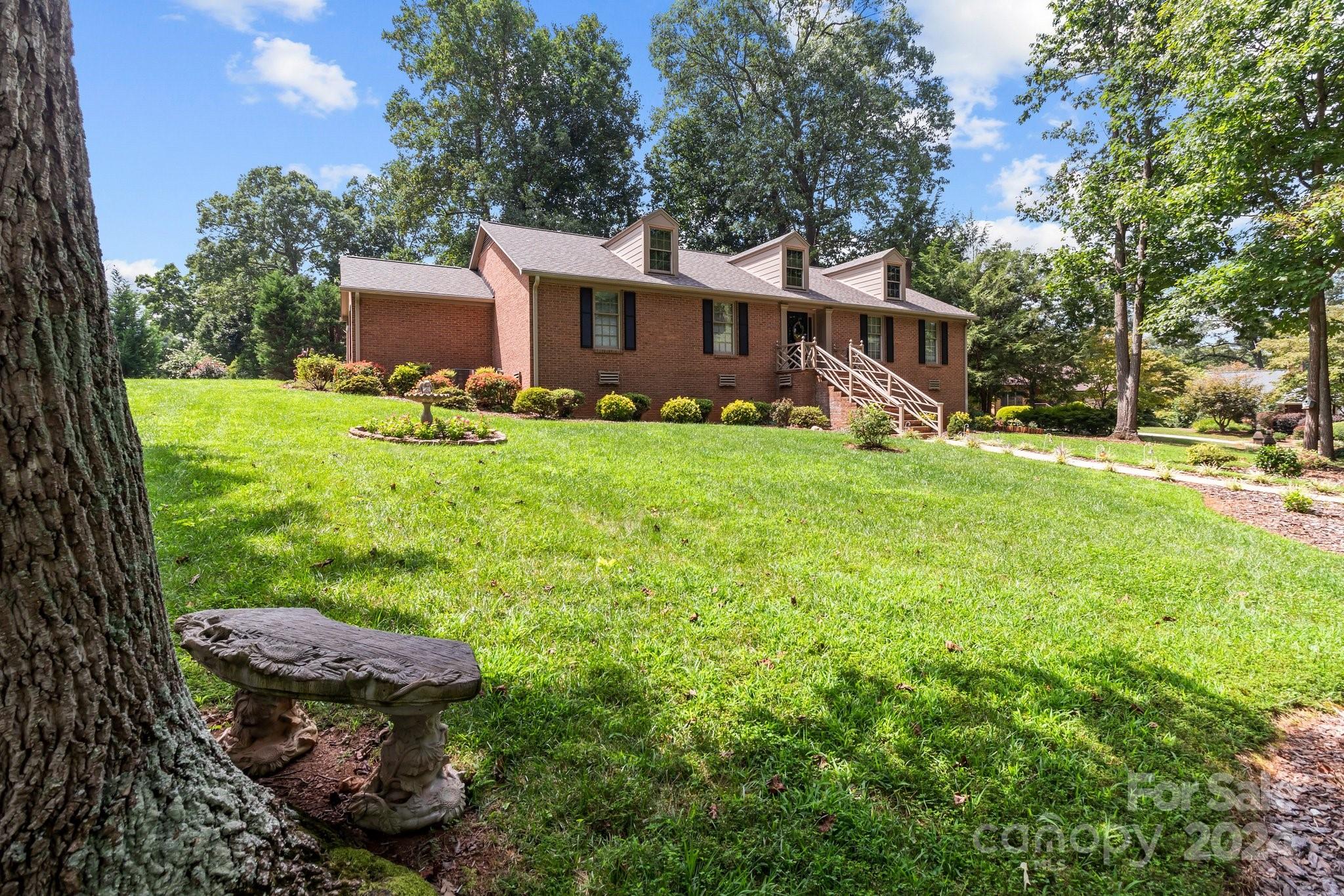 Property image 4 of 1910 Baker Court in Corbin Hills, Salisbury, NC 28146