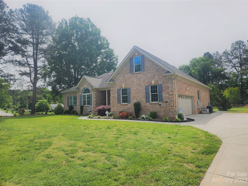 Property image 3 at 705 Malcolm Street, Gastonia, NC 28054