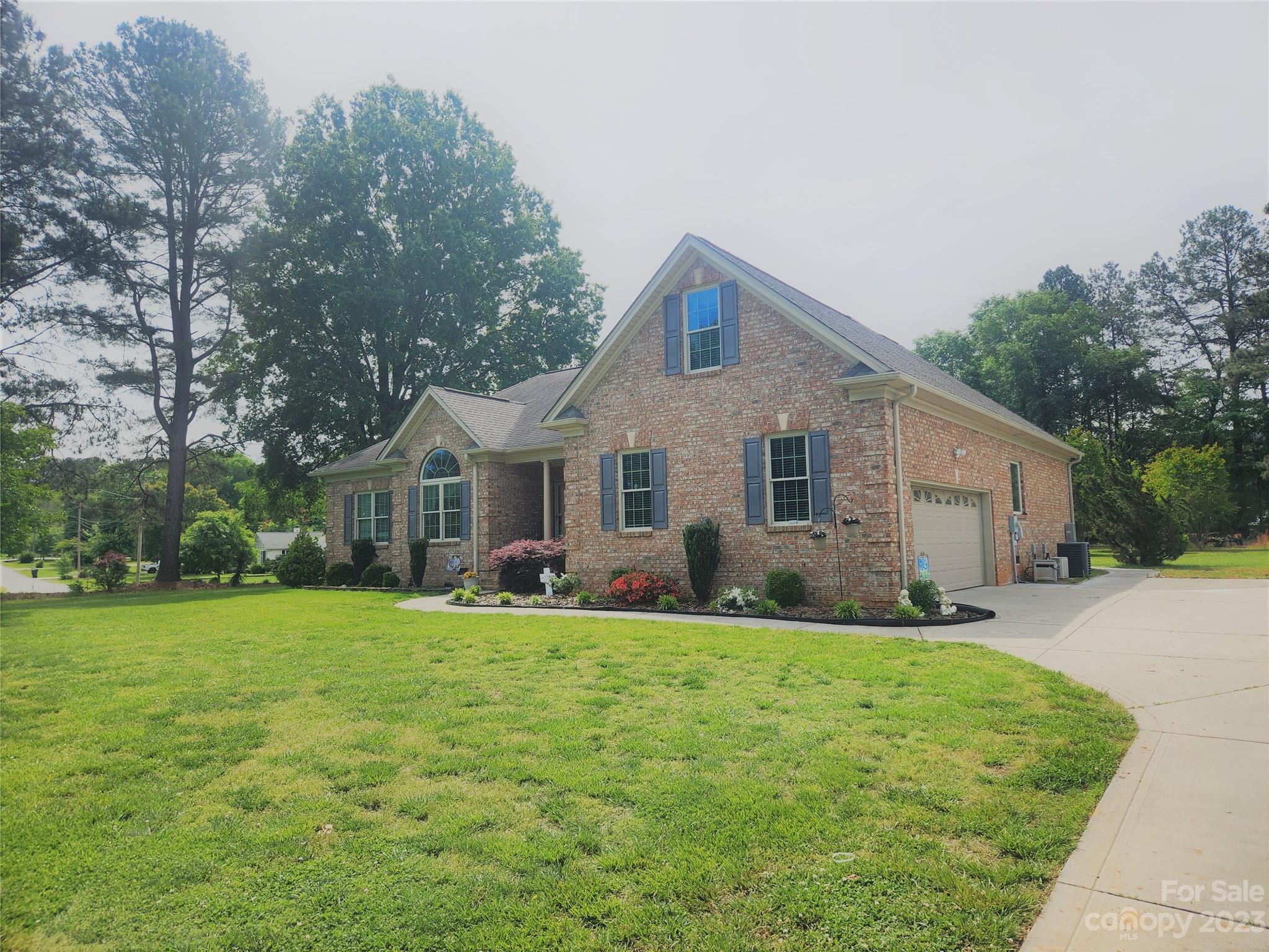 Property image 3 of 705 Malcolm Street in Robinson Heights, Gastonia, NC 28054