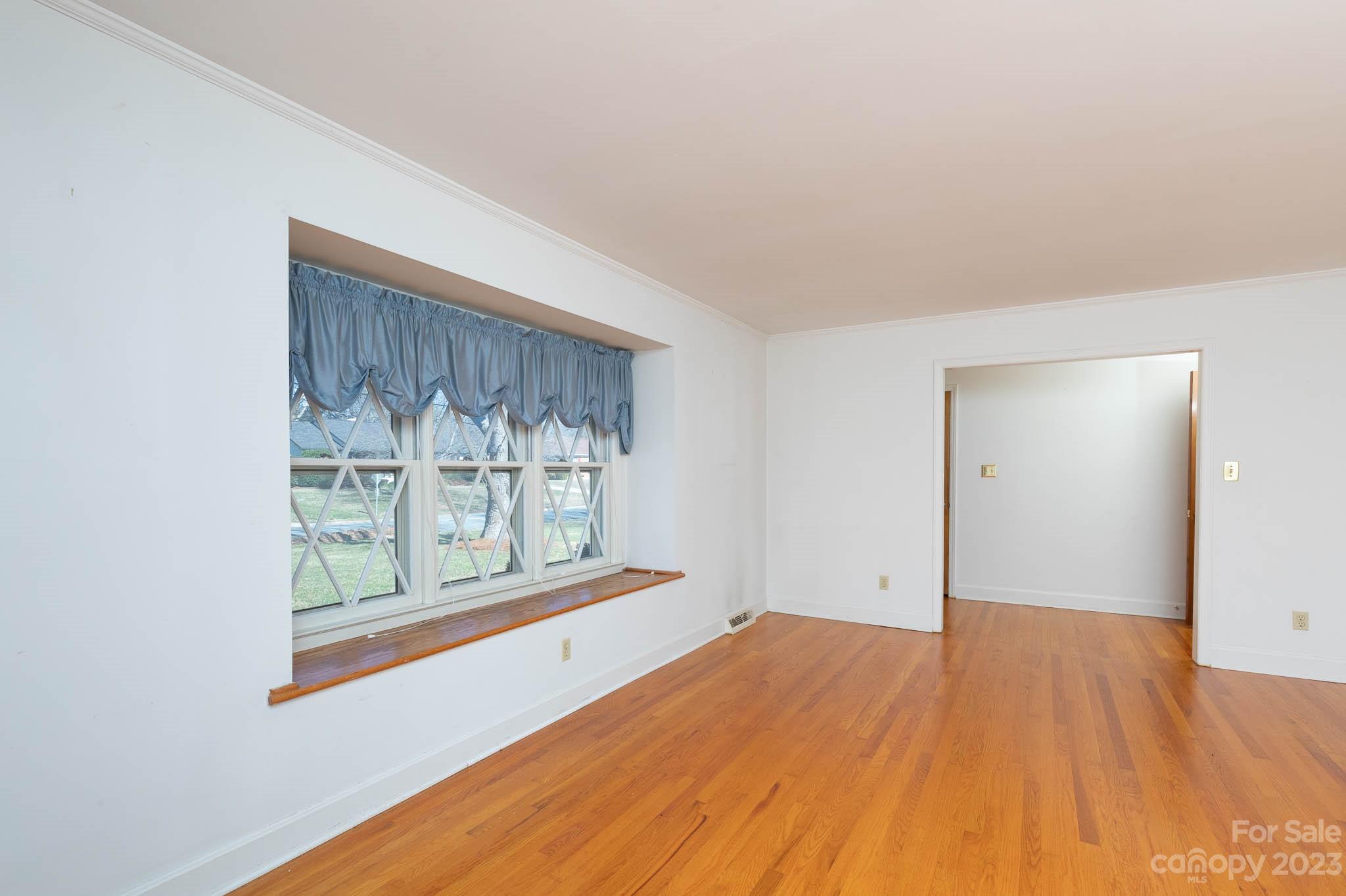 Property image 3 of 1613 Nottingham Drive in Kingswood, Gastonia, NC 28054