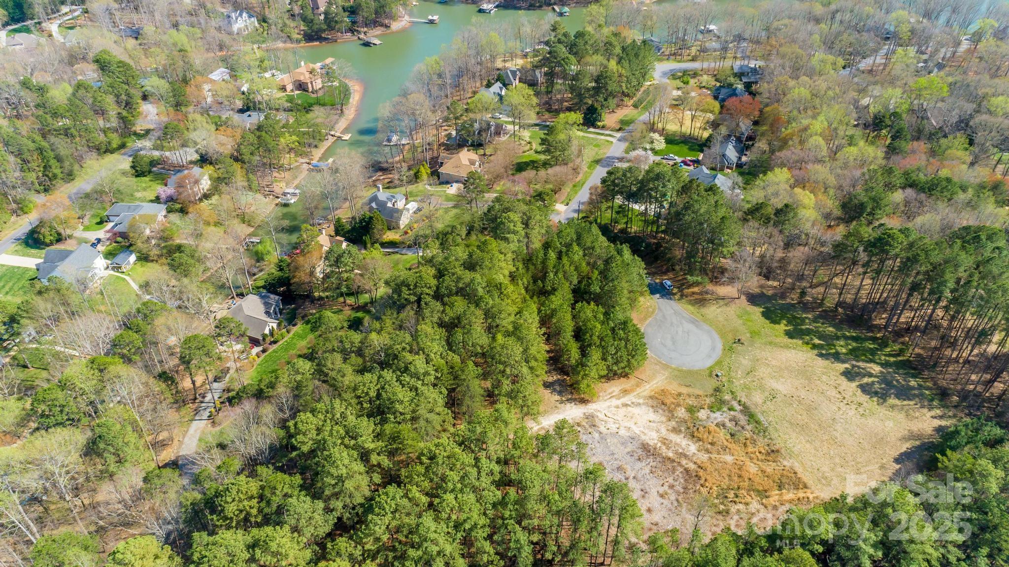 Property image 2 of 114 Cypress Ridge Court in Ridgetop, Mooresville, NC 28117