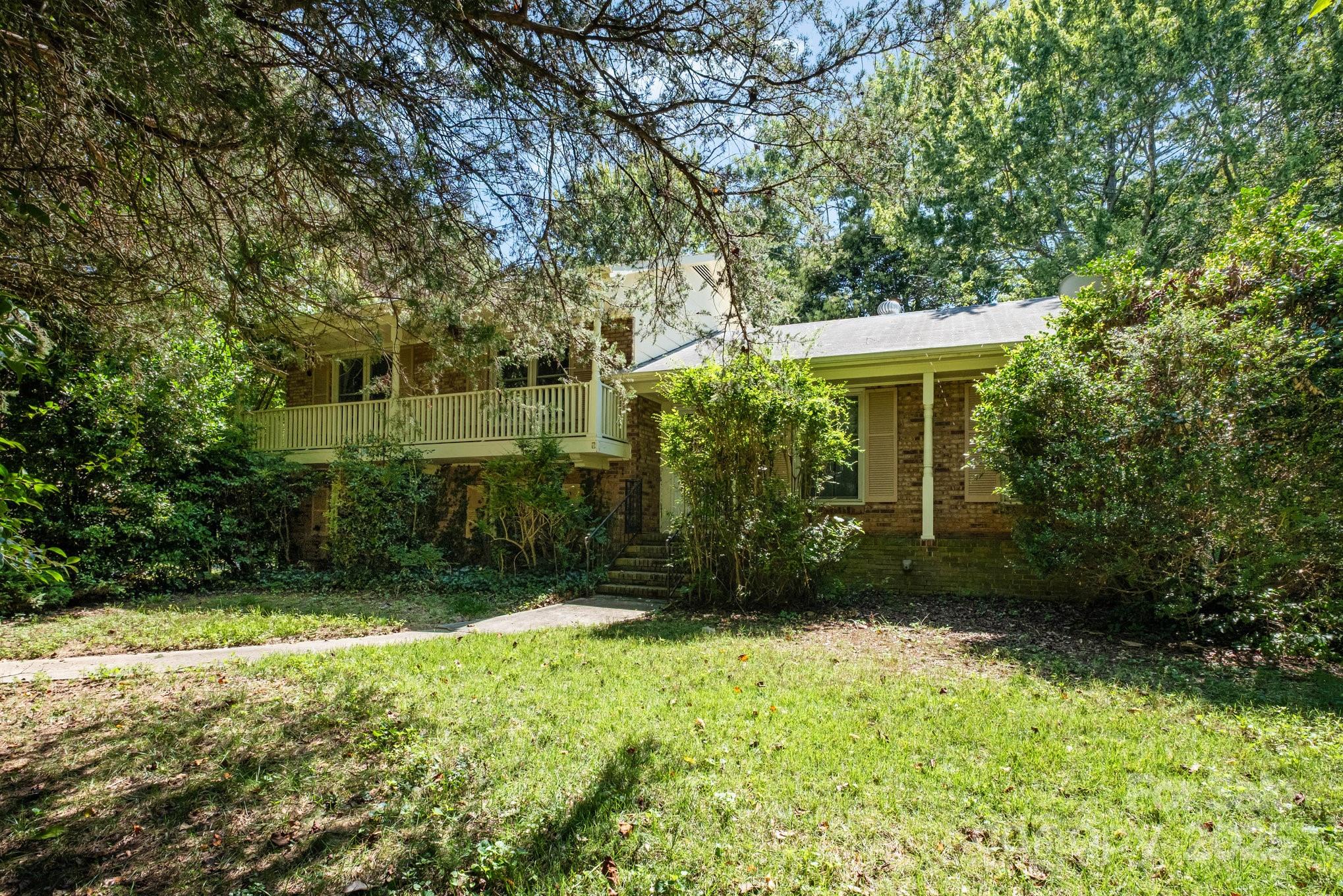 Property image 3 of 1613 Dixon Road in Kingswood, Gastonia, NC 28054