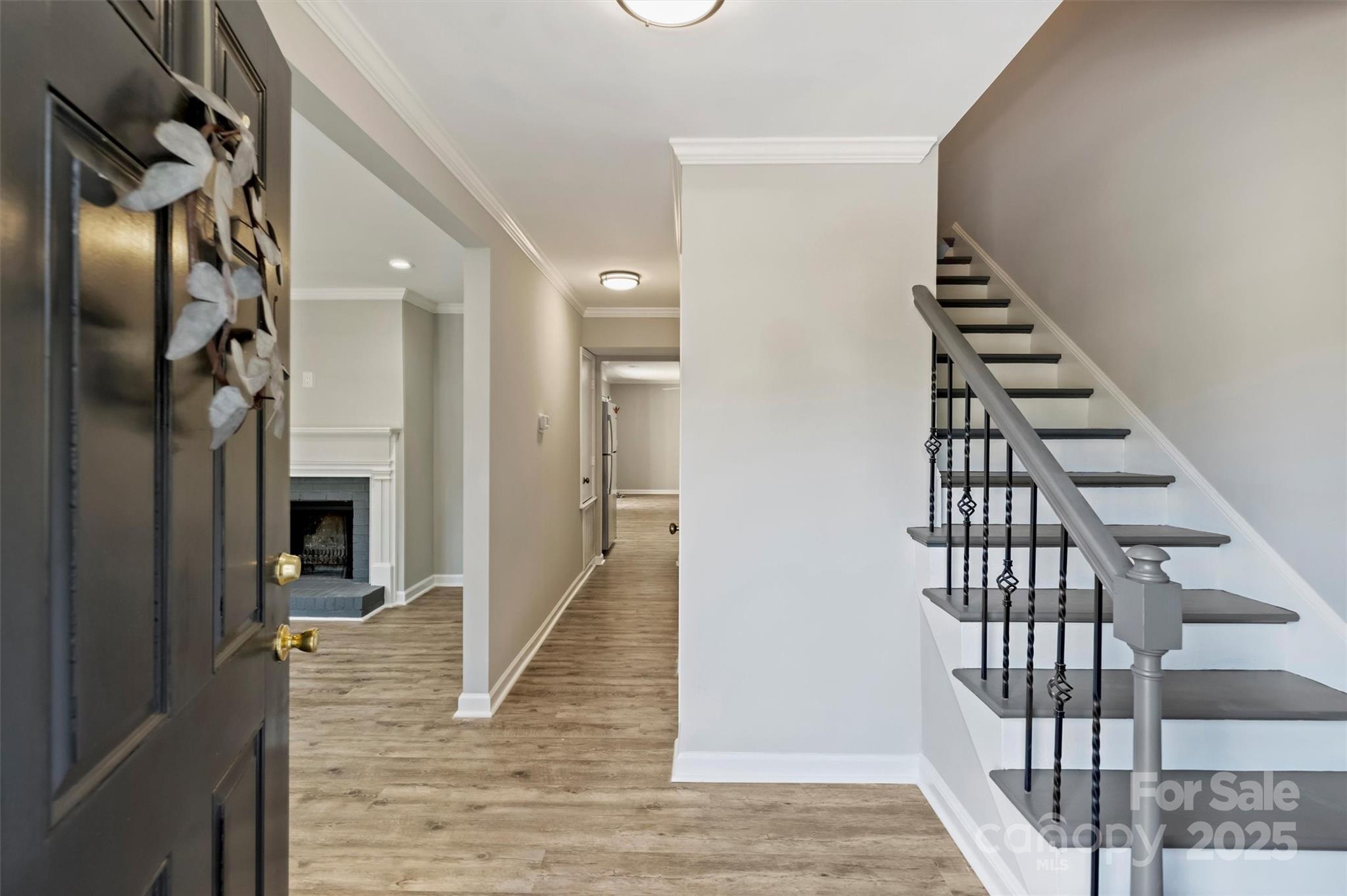 Property image 2 of 6671 Bunker Hill Circle in Olde Georgetowne, Charlotte, NC 28210