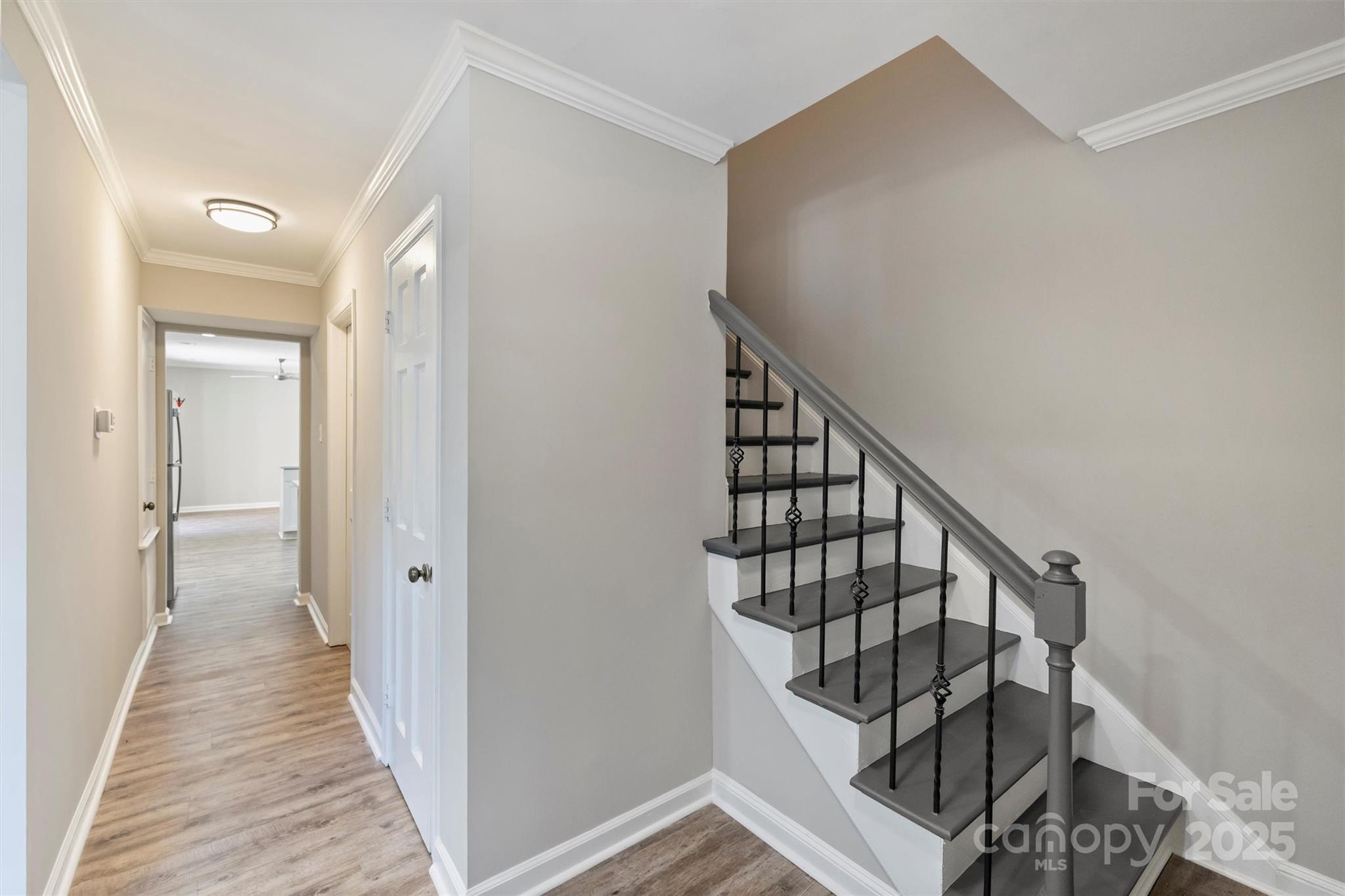 Property image 4 of 6671 Bunker Hill Circle in Olde Georgetowne, Charlotte, NC 28210