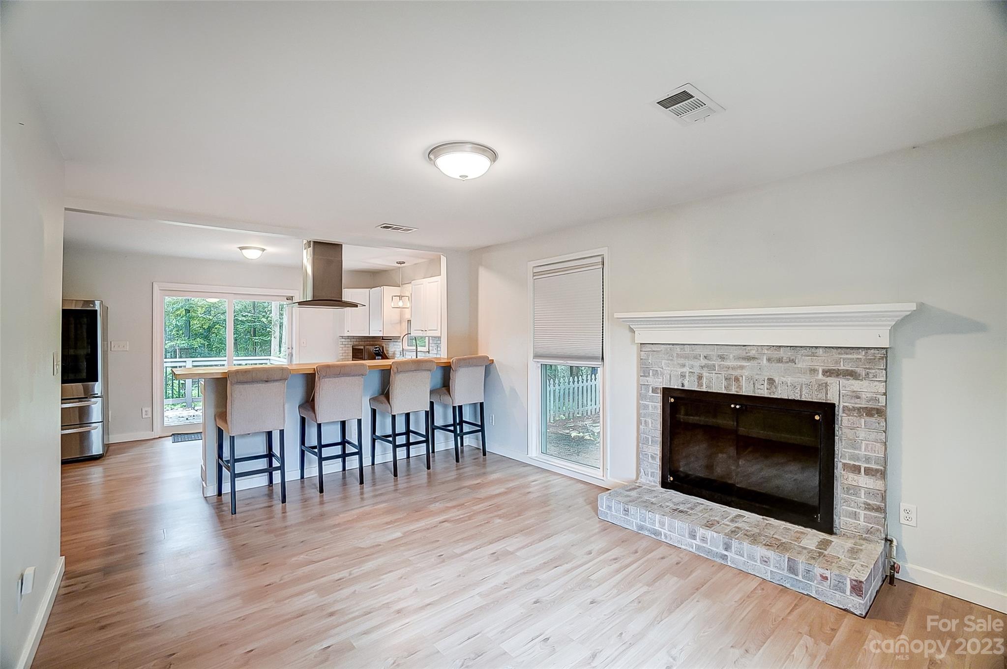 Property image 5 of 6526 Harrisburg Road in Timber Creek, Charlotte, NC 28227