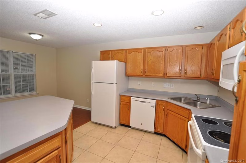 Property image 4 at 8205 Southgate Commons Drive, Charlotte, NC 28277