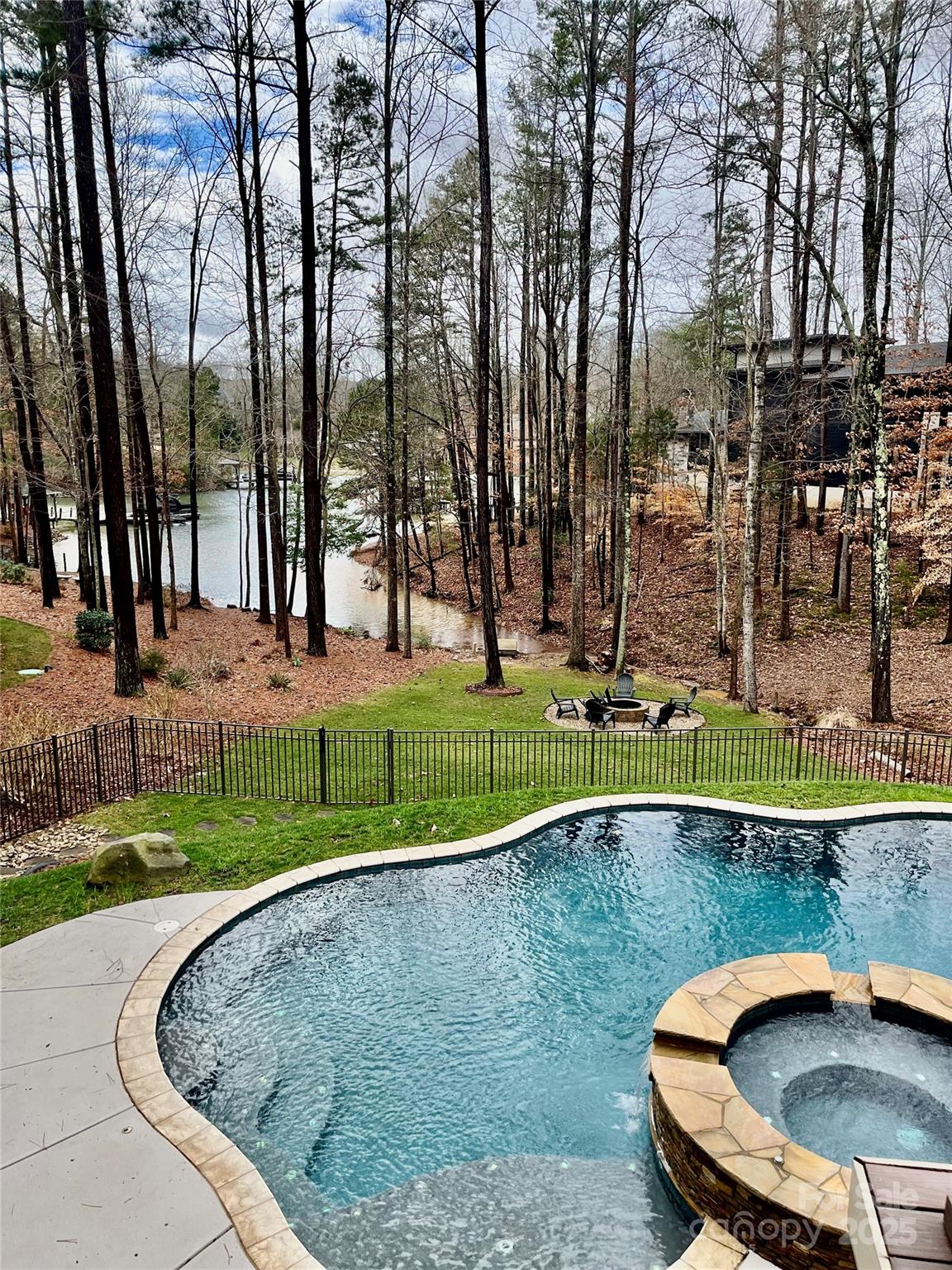 Property image 4 of 7582 Cottonwood Drive in Lakewood, Denver, NC 28037