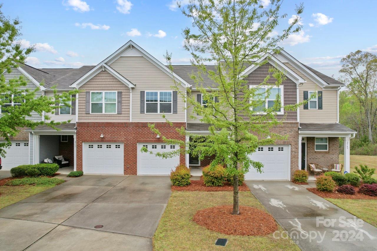 Property image 2 of 2753 Sawbridge Lane in Kinmere Commons, Gastonia, NC 28056